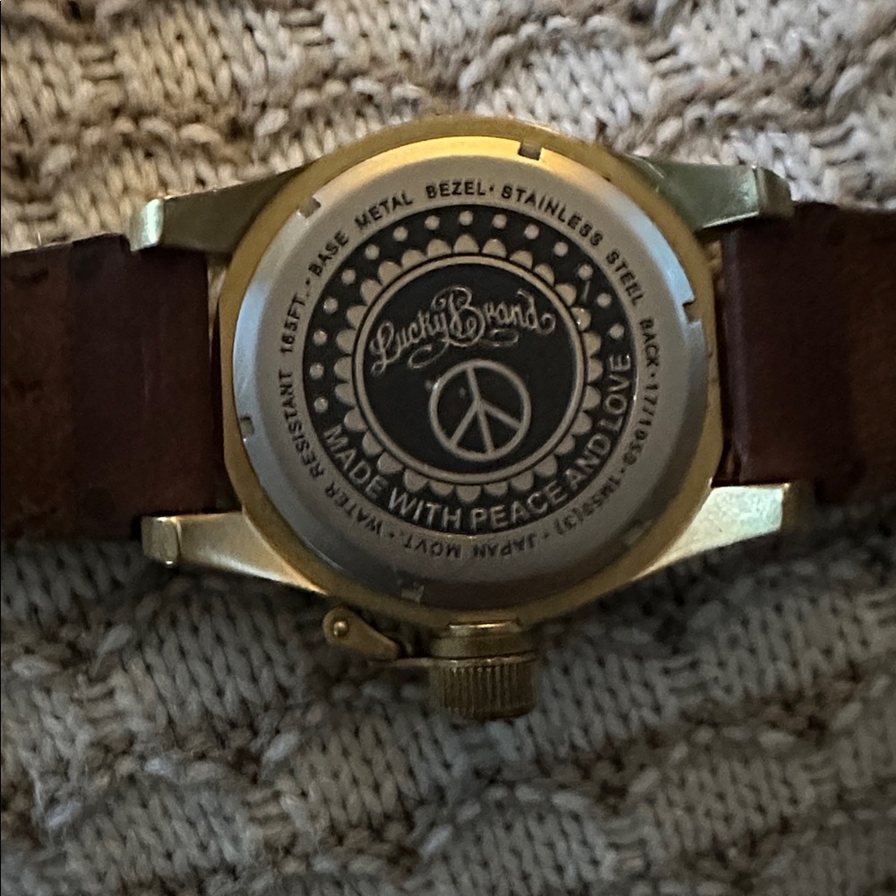 Lucky Brand Men’s antique Gold-Tone Watch - Picture 4 of 7
